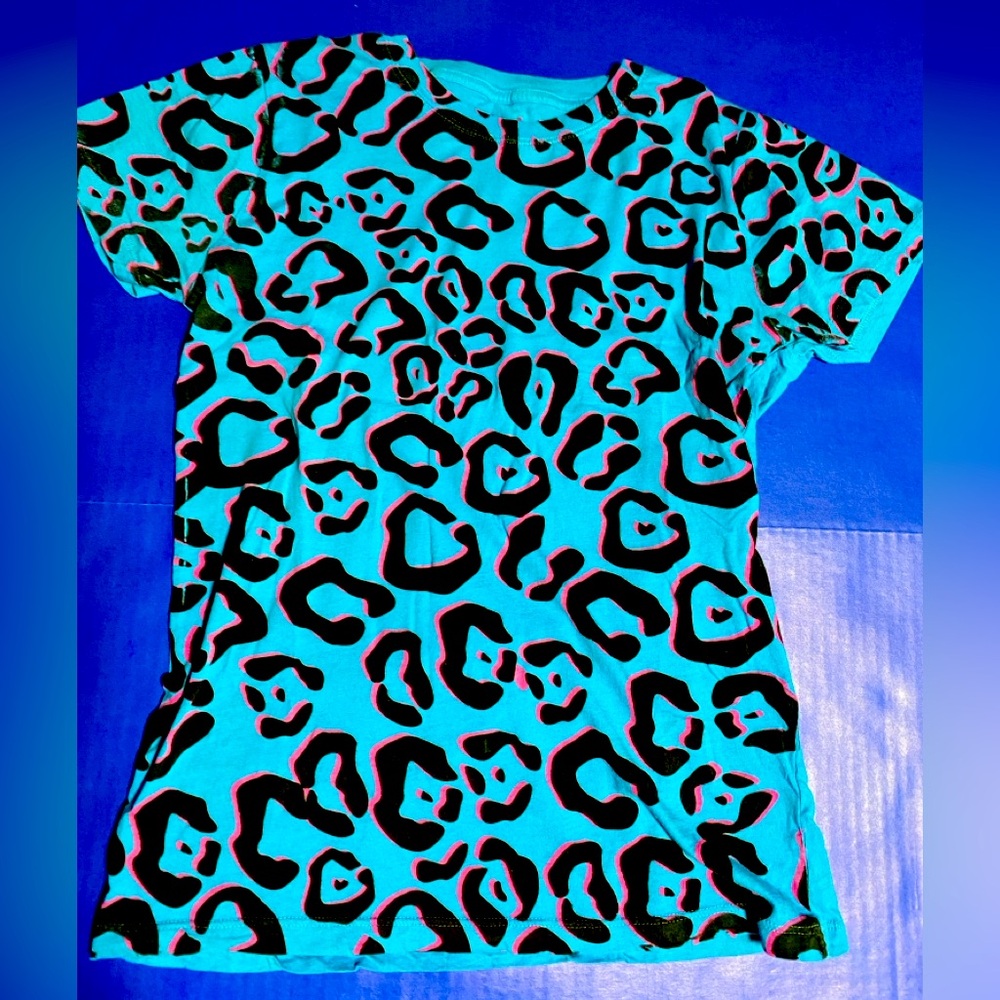 V&V Y2K Print Tee in Blue w/ Black & Pink Design Size M